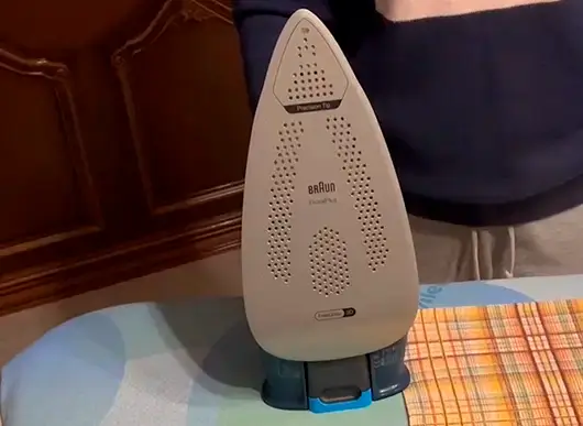 Las 7 mejores planchas de vapor del 2026 28 Braun TexStyle 9 SI9682 DB suela