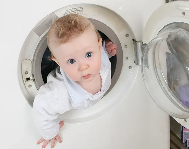 lavar ropa bebe