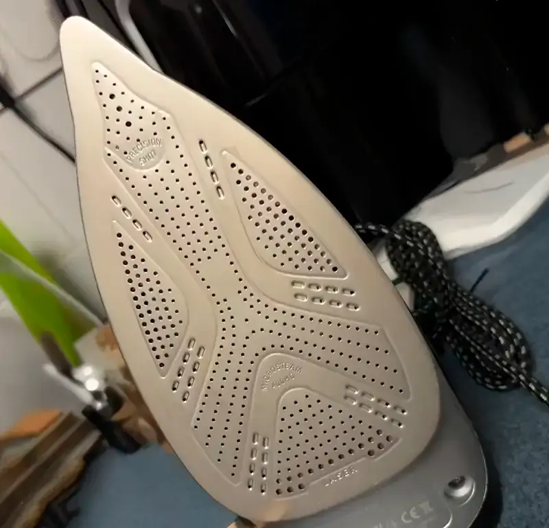 Análisis Rowenta Everlast Antical DW7320 2 Rowenta Everlast Antical DW7320 suela